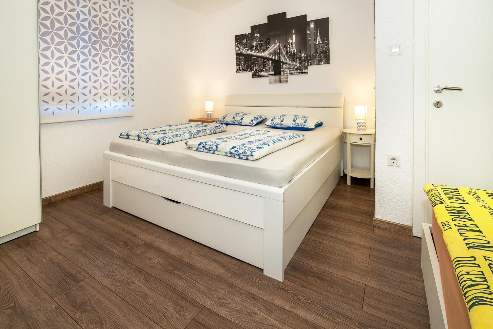 Apartments Dujmovic With Terrace Baška Eksteriør billede